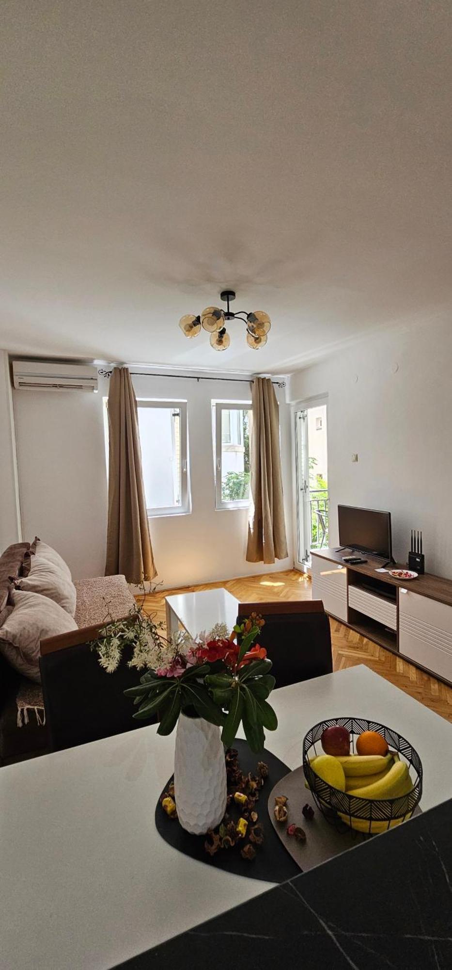 Apartment Mn One Bedroom Budva