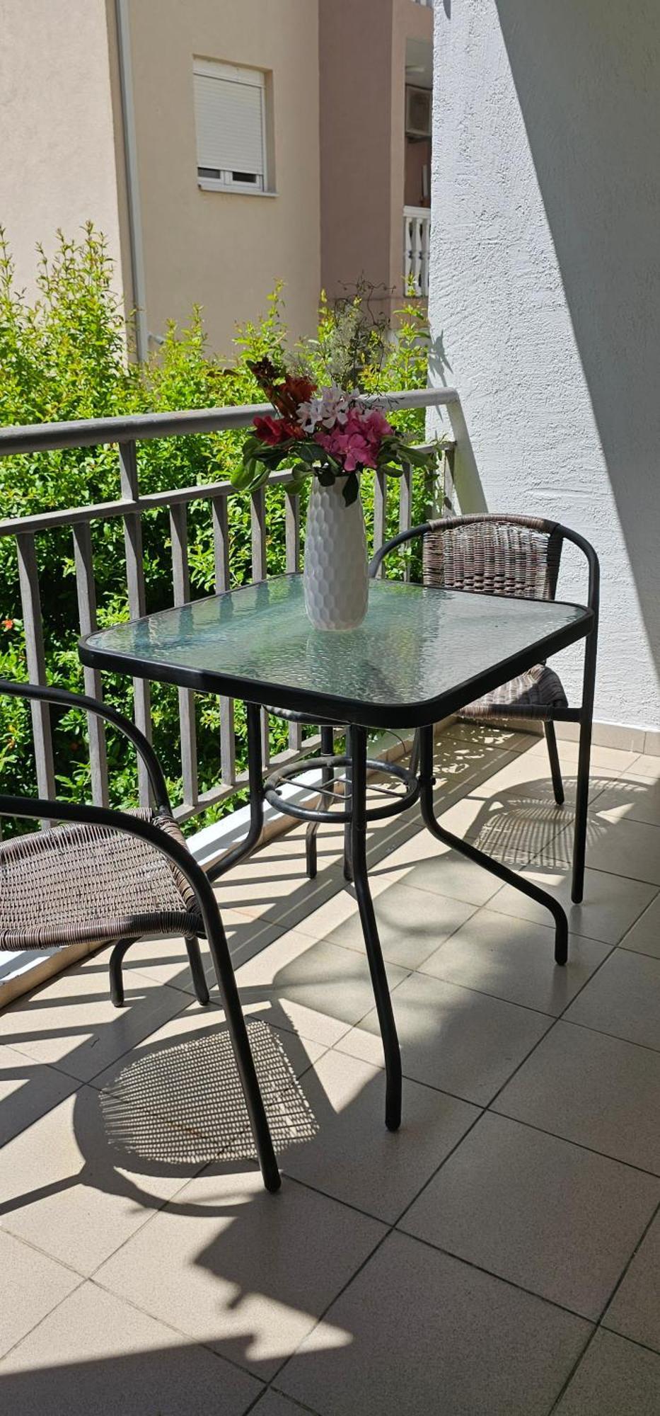 Mn One Bedroom Apartment *