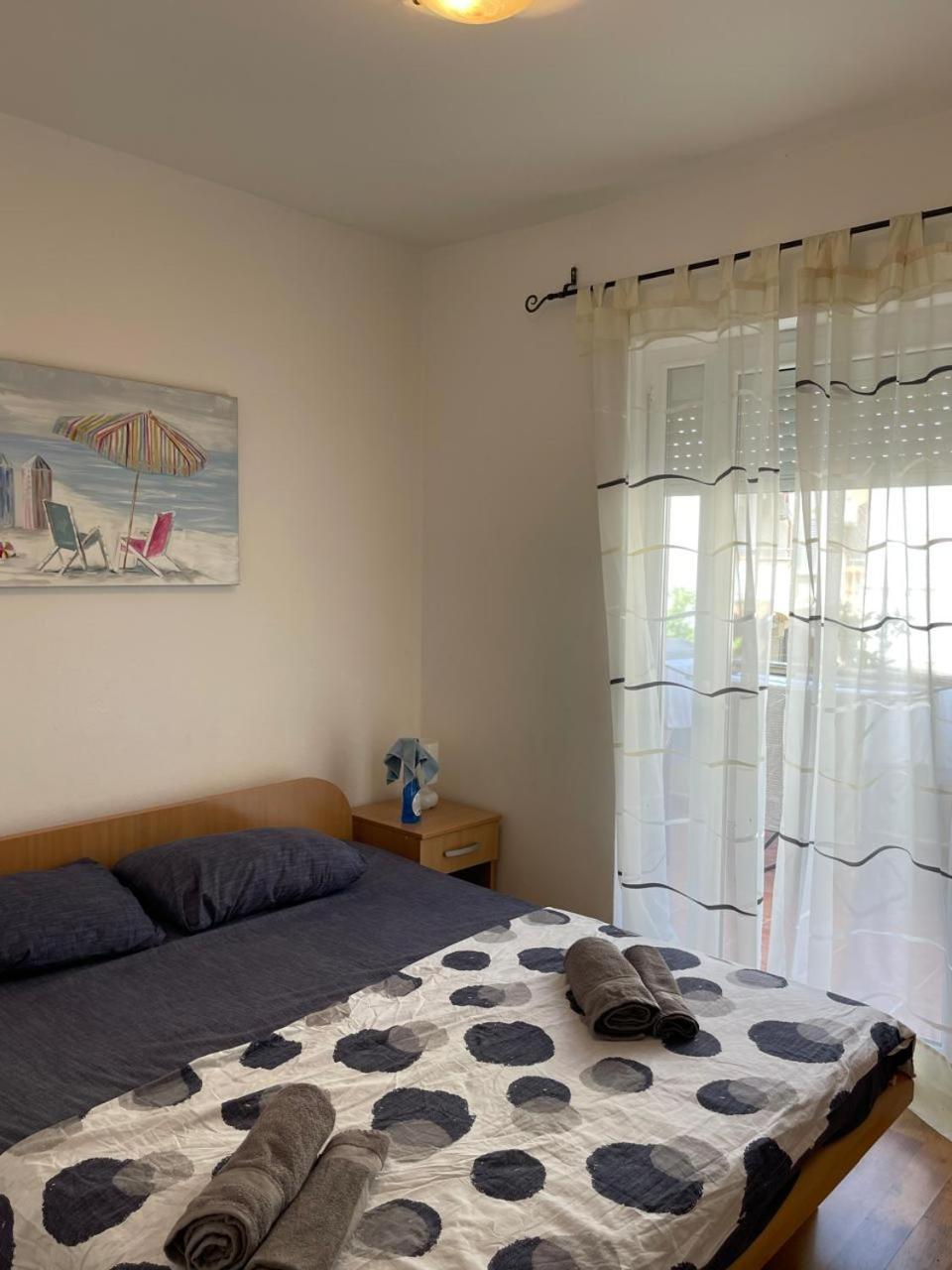 Mn One Bedroom Apartment Budva